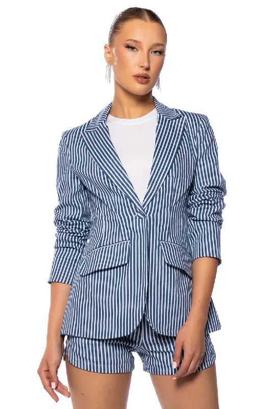 HANSEL PIN STRIPE FITTED BLAZER