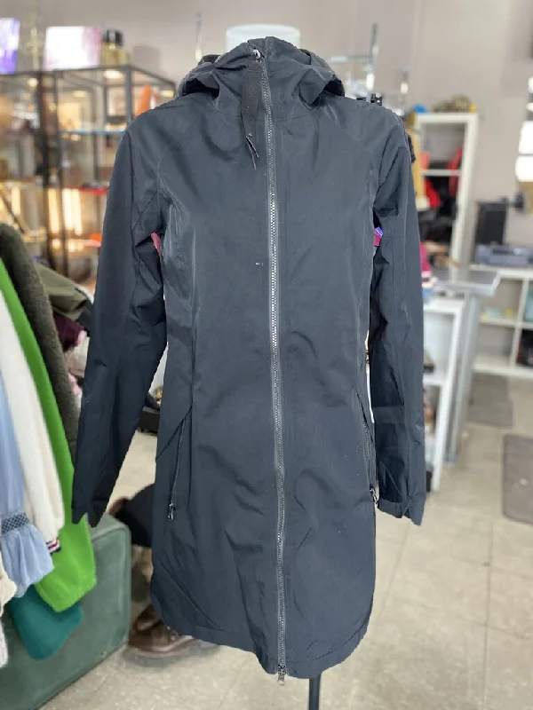 Lululemon nylon coat 6