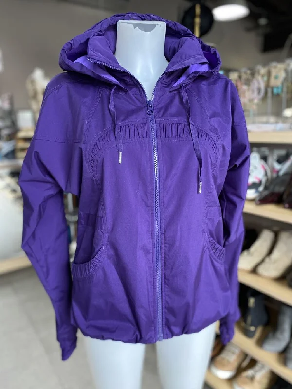 Lululemon outdoor jacket 8